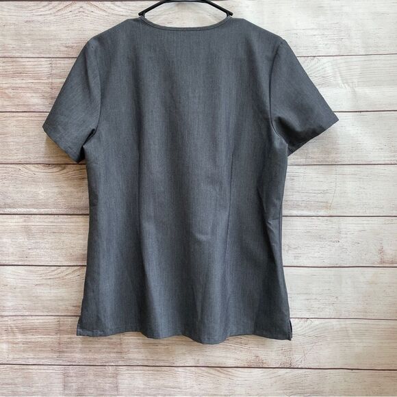 FIGS CASMA SCRUB TOP IN GRAY - Picture 5 of 6